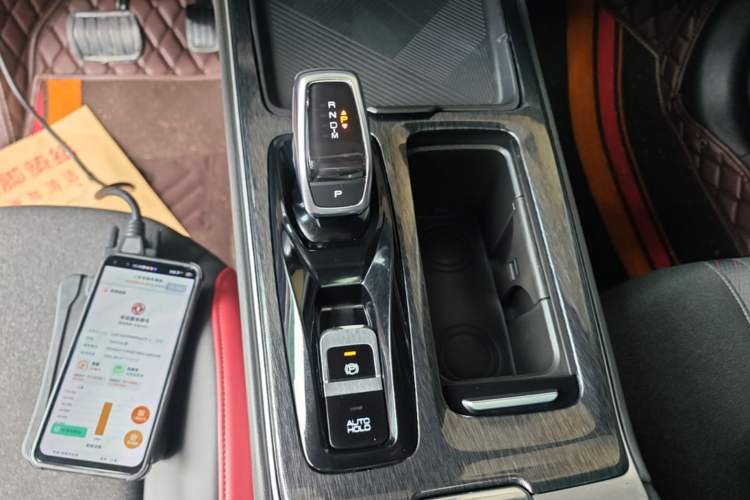 Used Dongfeng Aeolus Yixuan MAX 2021 1.5T Super-Powered Dad Edition Gear Lever