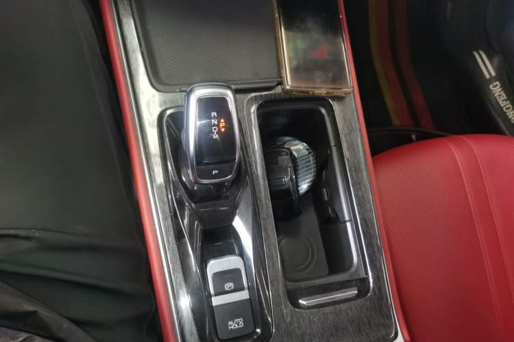 Used Dongfeng Aeolus Yixuan MAX 2021 1.5T Ultra-Stylish Trendsetter Edition Gear Lever