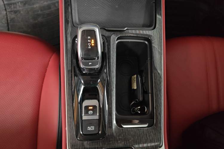 Used Dongfeng Aeolus Yixuan MAX 2021 1.5T Ultra-Stylish Trendsetter Edition Gear Lever