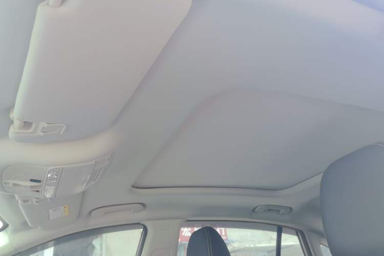 Used Dongfeng Aeolus Yixuan MAX 2021 Super-Efficient Dad Hybrid Edition Headliner