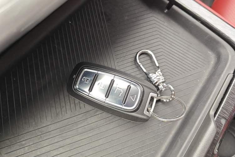 Used Dongfeng Aeolus Yixuan MAX 2021 1.5T Ultra-Stylish Trendsetter Edition Interior 1