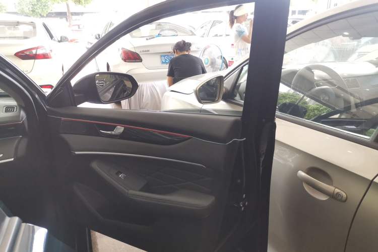 Used Dongfeng Aeolus Yixuan MAX 2021 1.5T Super-Powered Dad Edition Interior 5