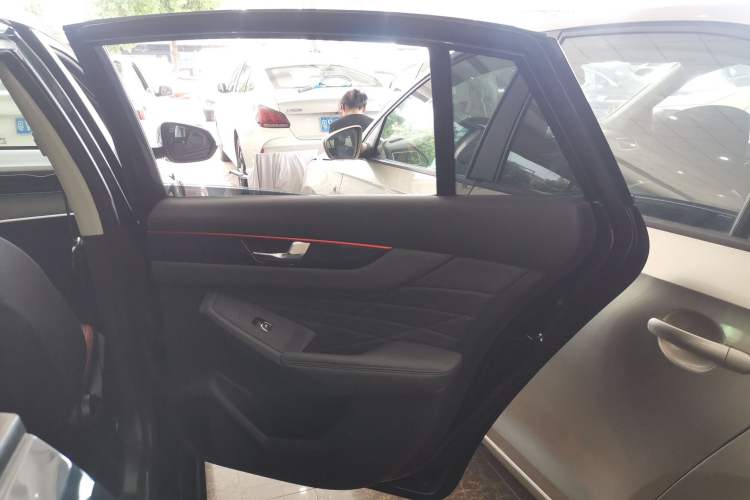 Used Dongfeng Aeolus Yixuan MAX 2021 1.5T Super-Powered Dad Edition Interior 6