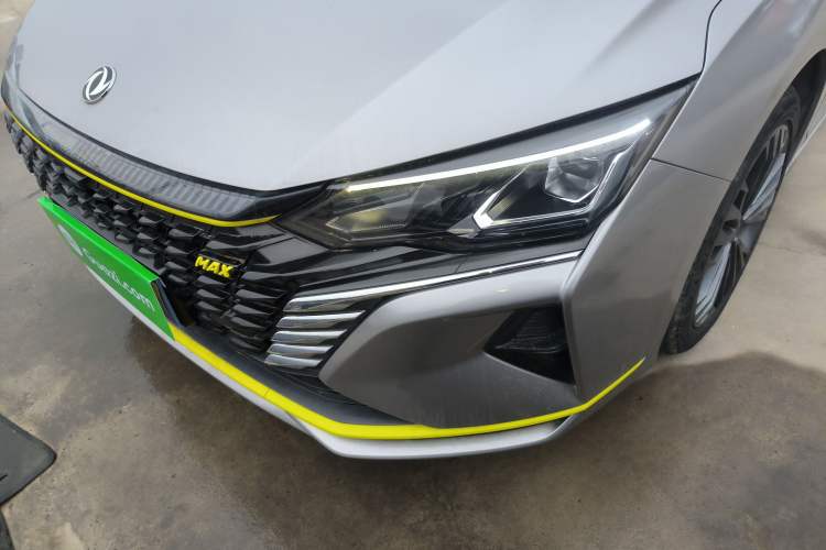 Used Dongfeng Aeolus Yixuan MAX 2021 Super-Efficient Dad Hybrid Edition Left Front Headlight