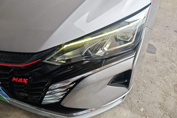 Used Dongfeng Aeolus Yixuan MAX 2021 1.5T Super-Powered Dad Edition Left Front Headlight