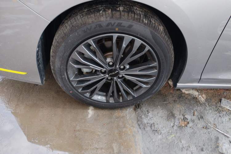 Used Dongfeng Aeolus Yixuan MAX 2021 Super-Efficient Dad Hybrid Edition Left Front Wheel Hub