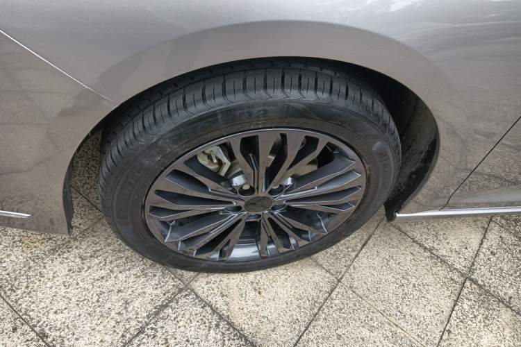 Used Dongfeng Aeolus Yixuan MAX 2021 1.5T Super-Powered Dad Edition Left Front Wheel Hub