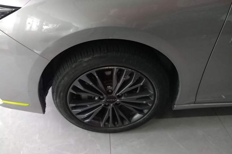 Used Dongfeng Aeolus Yixuan MAX 2021 Super-Efficient Dad Hybrid Edition Left Front Wheel Hub
