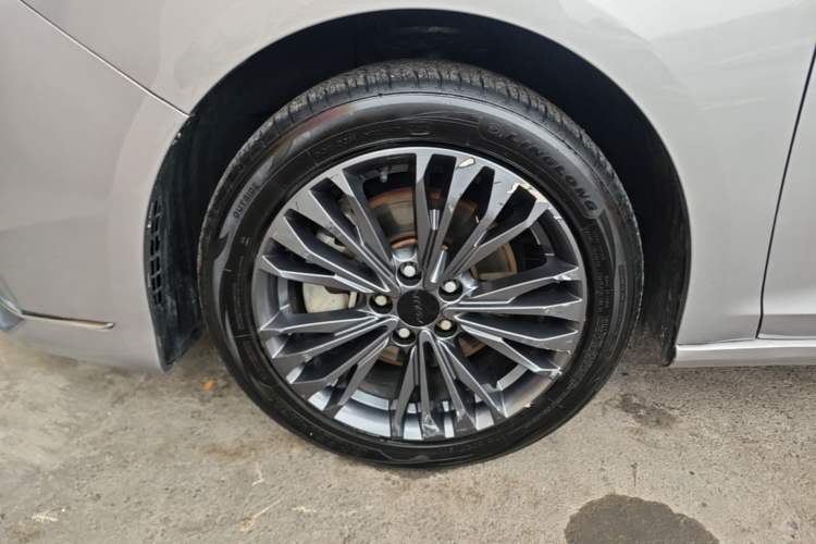 Used Dongfeng Aeolus Yixuan MAX 2021 1.5T Super-Powered Dad Edition Left Front Wheel Hub
