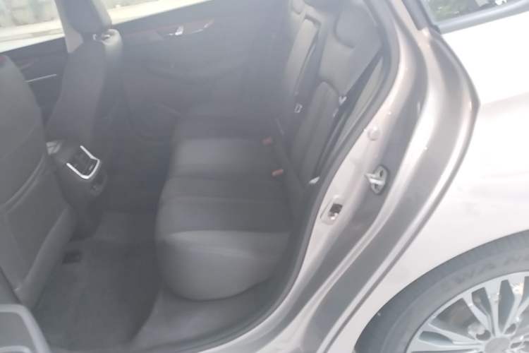 Used Dongfeng Aeolus Yixuan MAX 2021 1.5T Super-Powered Dad Edition Left Rear Seat