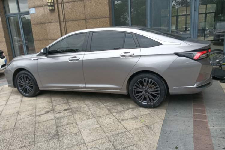 Used Dongfeng Aeolus Yixuan MAX 2021 1.5T Super-Powered Dad Edition Left Side