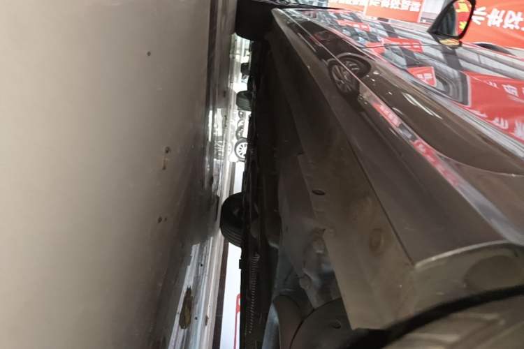 Used Dongfeng Aeolus Yixuan MAX 2021 1.5T Ultra-Stylish Trendsetter Edition Left Side Sill