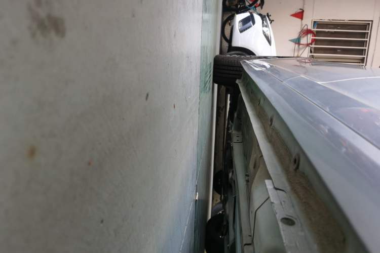 Used Dongfeng Aeolus Yixuan MAX 2021 1.5T Ultra-Stylish Trendsetter Edition Left Side Sill