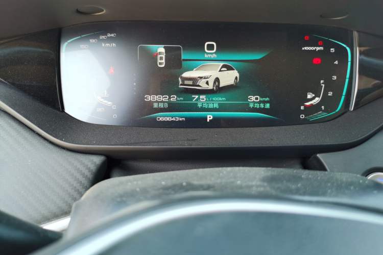 Used Dongfeng Aeolus Yixuan MAX 2021 1.5T Ultra-Stylish Trendsetter Edition Odometer Close Up