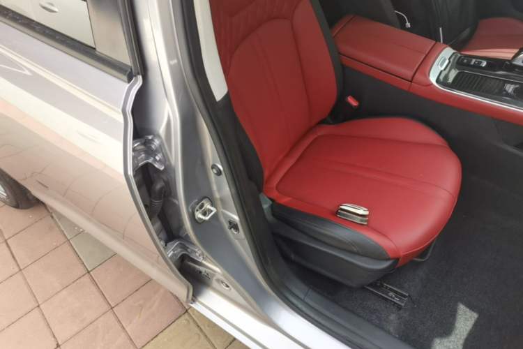 Used Dongfeng Aeolus Yixuan MAX 2021 1.5T Ultra-Stylish Trendsetter Edition Right Front Seat