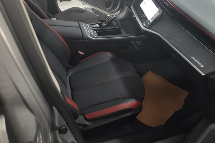 Used Dongfeng Aeolus Yixuan MAX 2021 1.5T Super-Powered Dad Edition Right Front Seat