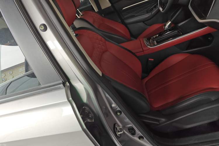 Used Dongfeng Aeolus Yixuan MAX 2021 1.5T Ultra-Stylish Trendsetter Edition Right Front Seat