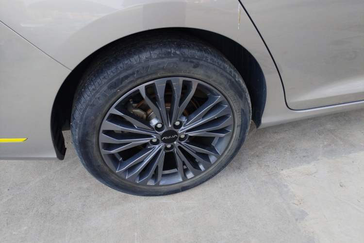 Used Dongfeng Aeolus Yixuan MAX 2021 Super-Efficient Dad Hybrid Edition Right Rear Wheel Hub