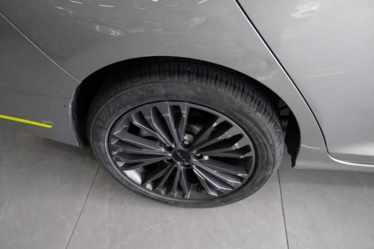 Used Dongfeng Aeolus Yixuan MAX 2021 Super-Efficient Dad Hybrid Edition Right Rear Wheel Hub