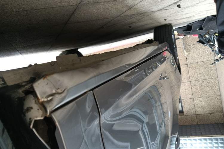 Used Dongfeng Aeolus Yixuan MAX 2021 1.5T Super-Powered Dad Edition Right Side Sill