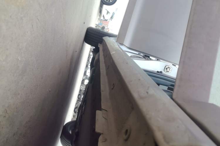 Used Dongfeng Aeolus Yixuan MAX 2021 Super-Efficient Dad Hybrid Edition Right Side Sill