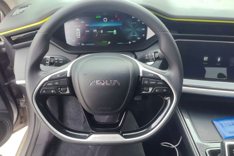 Used Dongfeng Aeolus Yixuan MAX 2021 Super-Efficient Dad Hybrid Edition Steering Wheel