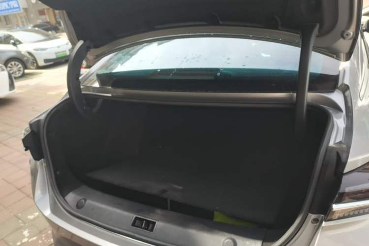Used Dongfeng Aeolus Yixuan MAX 2021 1.5T Ultra-Stylish Trendsetter Edition Trunk