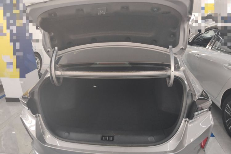 Used Dongfeng Aeolus Yixuan MAX 2021 1.5T Super-Powered Dad Edition Trunk