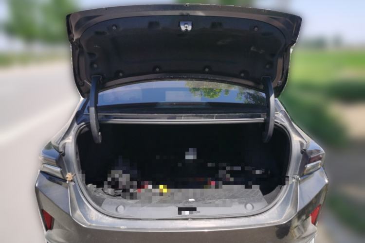 Used Dongfeng Aeolus Yixuan MAX 2021 1.5T Ultra-Stylish Trendsetter Edition Trunk