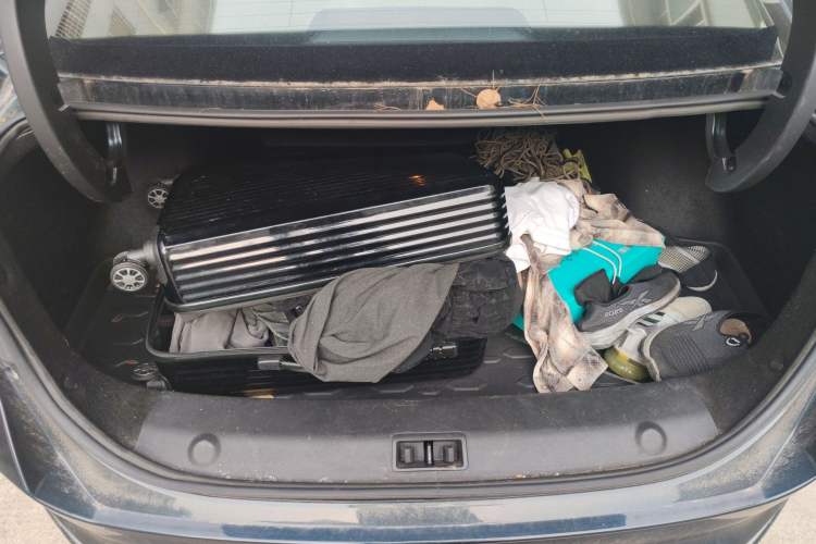 Used Dongfeng Aeolus Yixuan MAX 2021 1.5T Ultra-Stylish Trendsetter Edition Trunk