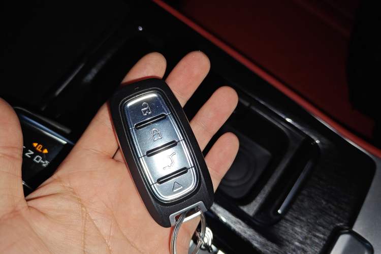 Used Dongfeng Aeolus Yixuan MAX 2021 1.5T Ultra-Stylish Trendsetter Edition Vehicle Key