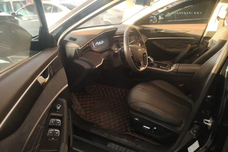 Used Dongfeng Aeolus Yixuan MAX 2021 1.5T Super Cool Dad Edition Driver Seat