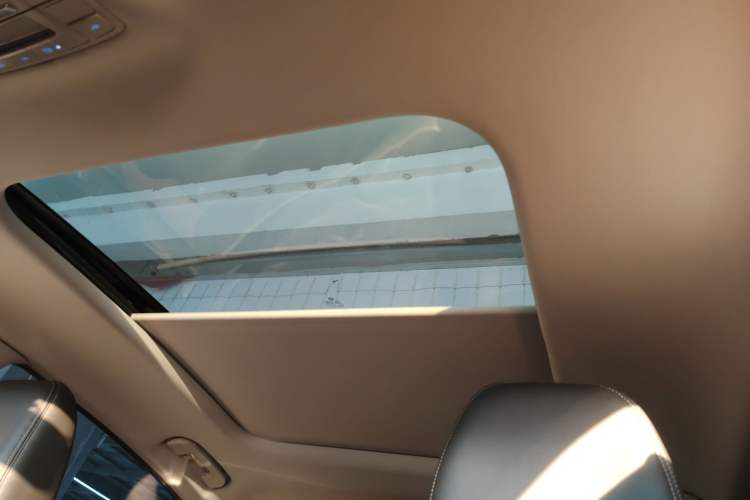 Used Dongfeng Aeolus Yixuan MAX 2021 1.5T Super Cool Dad Edition Headliner