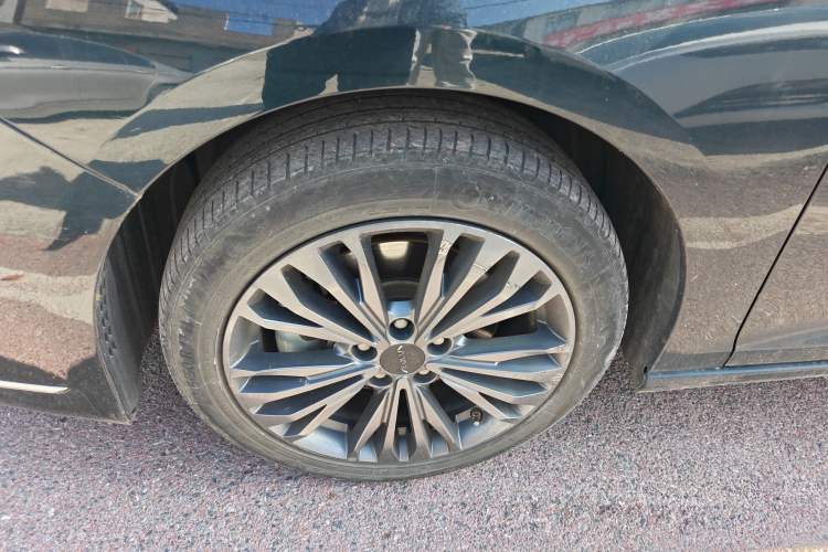 Used Dongfeng Aeolus Yixuan MAX 2021 1.5T Super Cool Dad Edition Left Front Wheel Hub