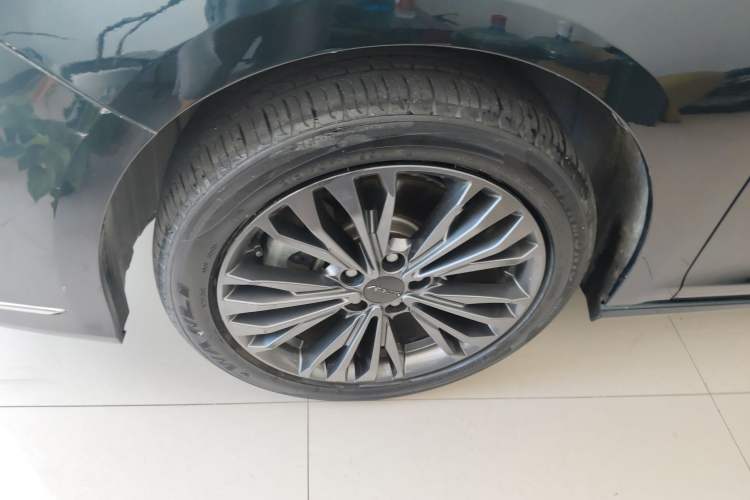 Used Dongfeng Aeolus Yixuan MAX 2021 1.5T Super-Powered Dad Edition Left Front Wheel Hub