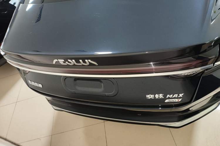 Used Dongfeng Aeolus Yixuan MAX 2021 1.5T Super-Powered Dad Edition Rear