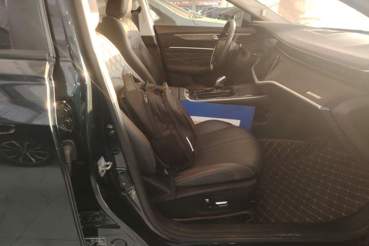 Used Dongfeng Aeolus Yixuan MAX 2021 1.5T Super Cool Dad Edition Right Front Seat