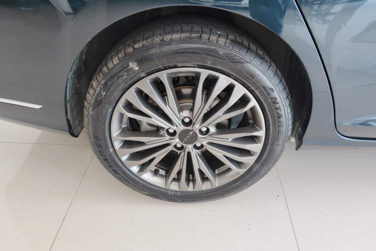 Used Dongfeng Aeolus Yixuan MAX 2021 1.5T Super-Powered Dad Edition Right Rear Wheel Hub