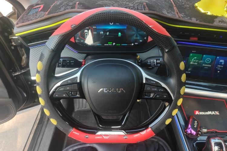 Used Dongfeng Aeolus Yixuan MAX 2021 Super-Efficient Dad Hybrid Edition Steering Wheel