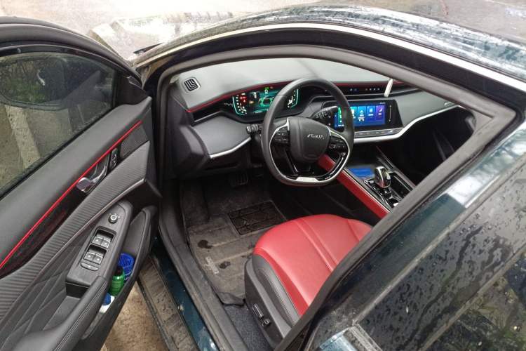 Used Dongfeng Aeolus Yixuan MAX 2021 1.5T Ultra-Stylish Trendsetter Edition Driver Seat