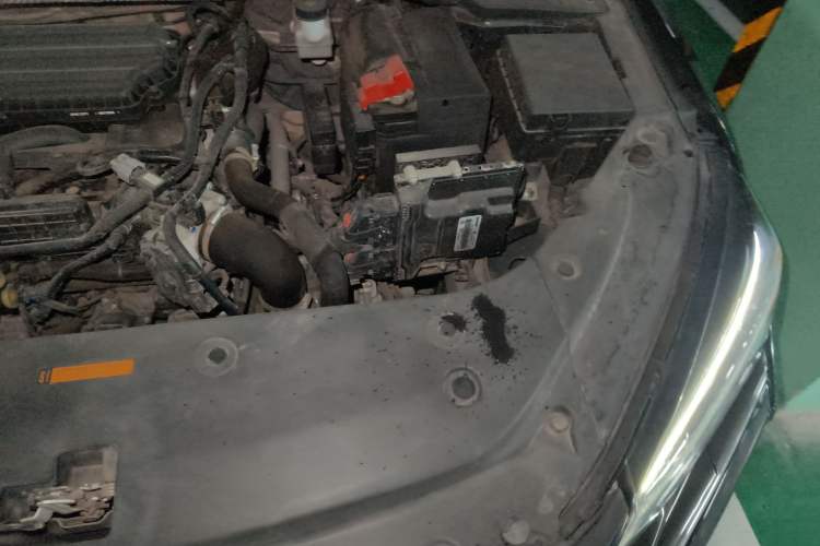 Used Dongfeng Aeolus Yixuan MAX 2021 1.5T Ultra-Stylish Trendsetter Edition Engine Bay Left