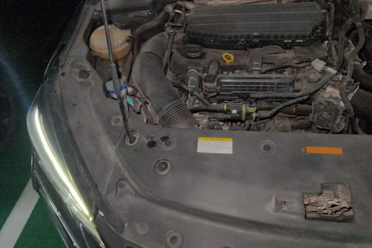 Used Dongfeng Aeolus Yixuan MAX 2021 1.5T Ultra-Stylish Trendsetter Edition Engine Bay Right