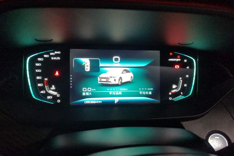 Used Dongfeng Aeolus Yixuan MAX 2021 1.5T Ultra-Stylish Trendsetter Edition Instrument Cluster