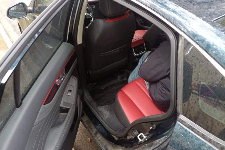 Used Dongfeng Aeolus Yixuan MAX 2021 1.5T Ultra-Stylish Trendsetter Edition Left Rear Seat