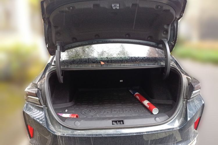 Used Dongfeng Aeolus Yixuan MAX 2021 1.5T Ultra-Stylish Trendsetter Edition Trunk
