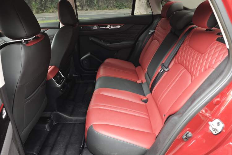 Used Dongfeng Aeolus Yixuan MAX 2021 1.5T Ultra-Stylish Trendsetter Edition Interior 3