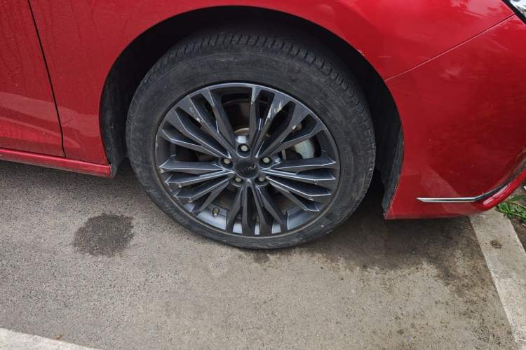 Used Dongfeng Aeolus Yixuan MAX 2021 1.5T Super Cool Dad Edition Right Front Wheel Hub