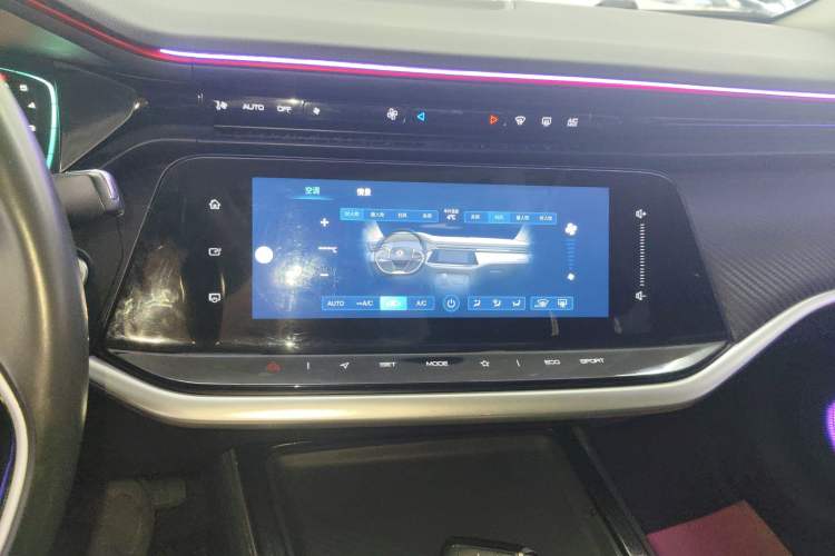 Used Dongfeng Aeolus Yixuan MAX 2021 1.5T Super-Powered Dad Edition Audio And AC Panel