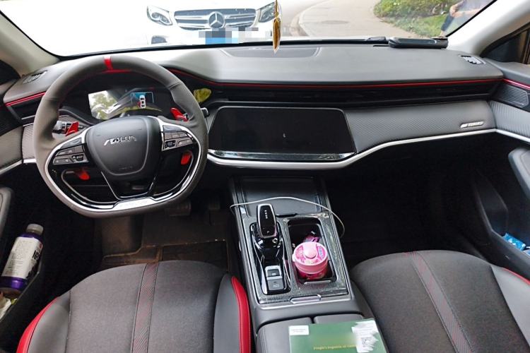 Used Dongfeng Aeolus Yixuan MAX 2021 1.5T Starry Edition Center Console