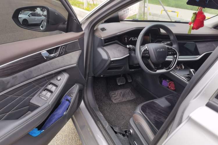 Used Dongfeng Aeolus Yixuan MAX 2021 1.5T Super Cool Dad Edition Driver Seat